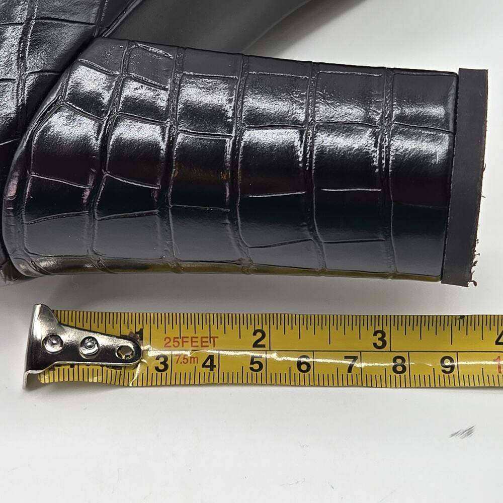 Modatope Ravelle Riding Boots Croc Skin Faux Leather Block Heel Sz 7 MOBWIFE NEW - Picture 9 of 13